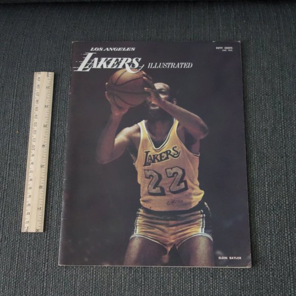 Los Angeles Lakers Illustrated Lakers vs Baltimore Bullets Sunday Nov 23 1969 - Picture 5 of 13